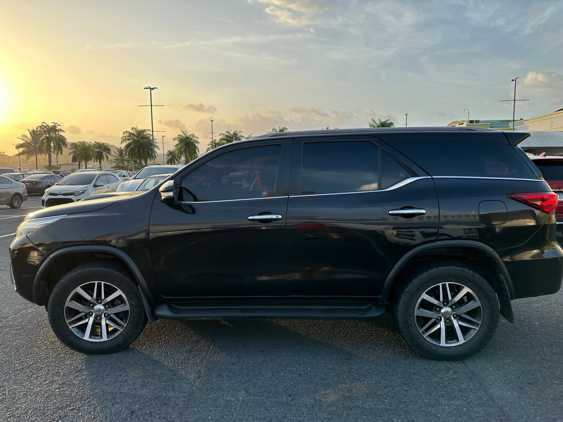 TOYOTA FORTUNER