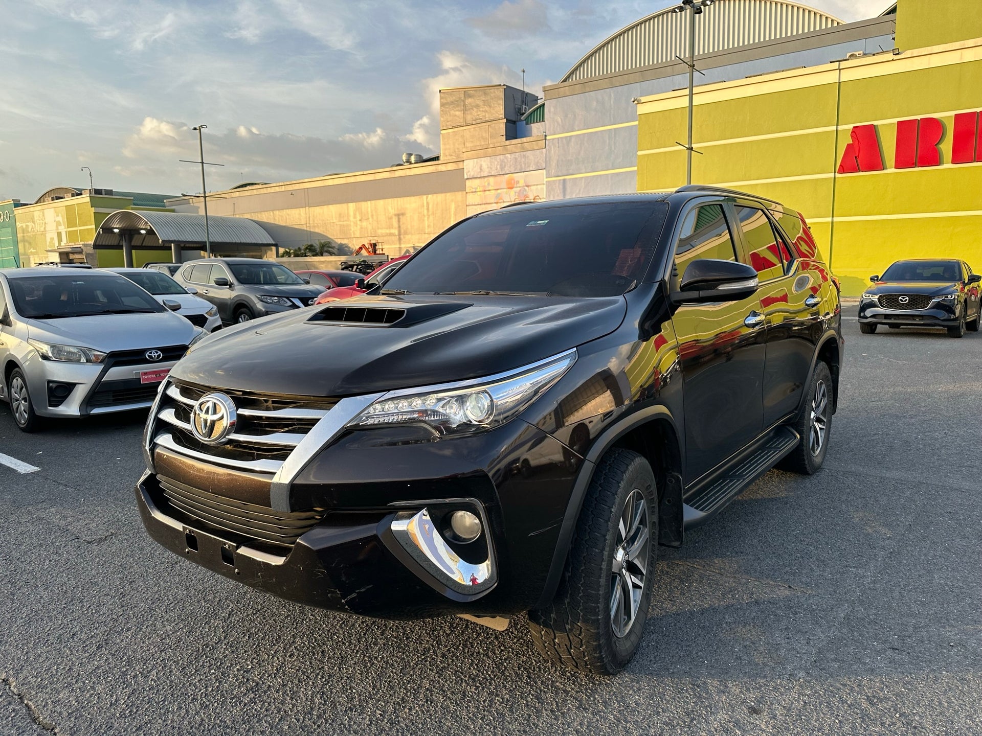 TOYOTA FORTUNER