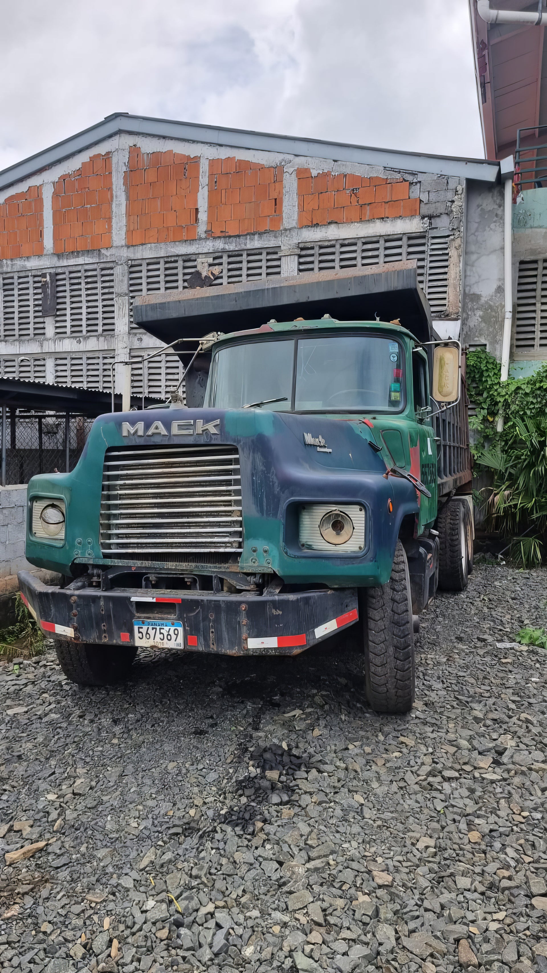 MACK DM-600