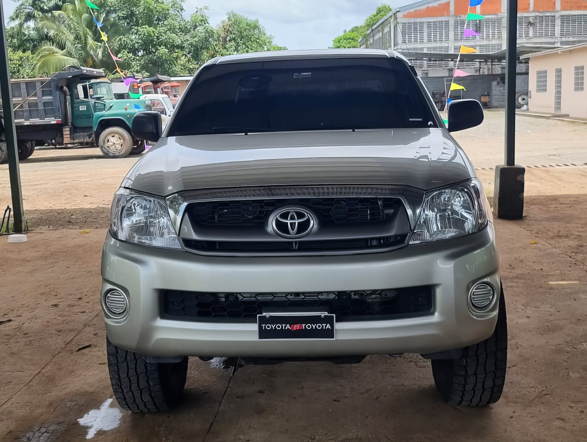 TOYOTA HILUX NEGOCIABLE